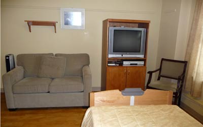 Resident room at McKenney Creek Hospice